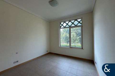 Apartment in Shoreline Apartments, Palm Jumeirah, Dubai 3 bedrooms, 207 sq.m. № 91316 - photo 13