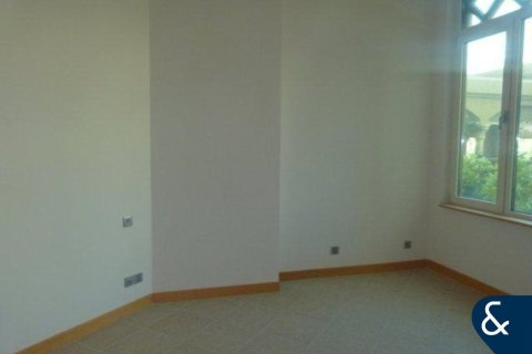 Apartment in Shoreline Apartments, Palm Jumeirah, Dubai 2 bedrooms, 150 sq.m. № 91315 - photo 12