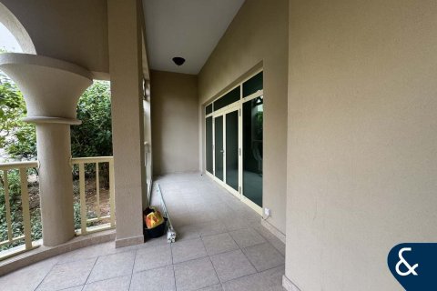 Apartment in Shoreline Apartments, Palm Jumeirah, Dubai 2 bedrooms, 150 sq.m. № 91315 - photo 7