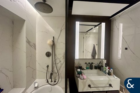 Apartment in Jumeirah Lake Towers, Dubai 1 bedroom, 74 sq.m. № 91311 - photo 18