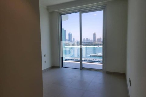 Apartment in Dubai Harbour, Dubai 3 bedrooms, 180 sq.m. № 56681 - photo 11