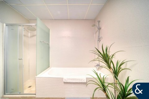 Apartment in Hamilton Tower, Business Bay, Dubai 1 bedroom, 81 sq.m. № 75093 - photo 12