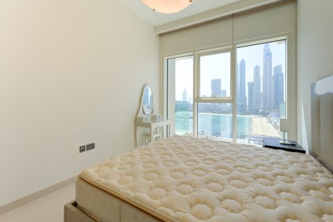 Apartment in Dubai Marina, Dubai 2 bedrooms, 113 sq.m. № 97132 - photo 12