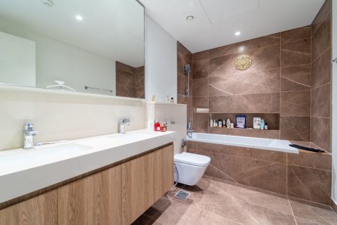 Apartment in Dubai 3 bedrooms, 159 sq.m. № 97127 - photo 7