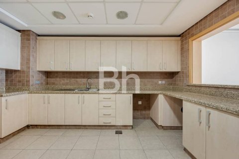 Снять в аренду квартиру в Пальме Джумейре, Дубай: 2 спальни, 186м², № 58648 - фото 13