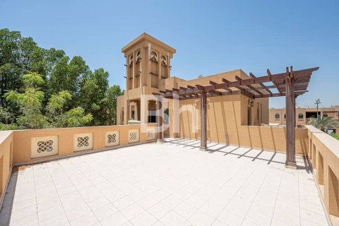 Villa in Al Furjan, Dubai 3 bedrooms, 600 sq.m. № 57742 - photo 12