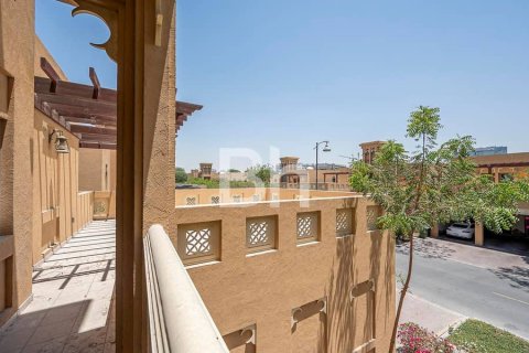 Villa in Al Furjan, Dubai 3 bedrooms, 600 sq.m. № 57742 - photo 2