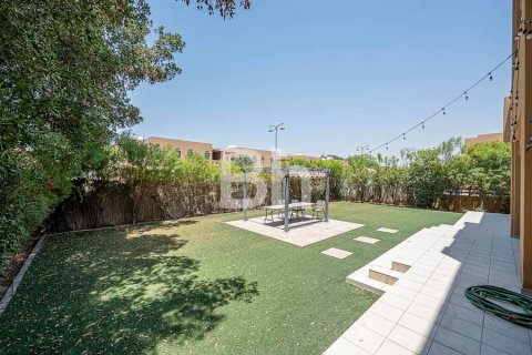 Villa in Al Furjan, Dubai 3 bedrooms, 600 sq.m. № 57742 - photo 19