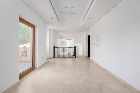 Villa in Al Furjan, Dubai 3 bedrooms, 600 sq.m. № 57742 - photo 15