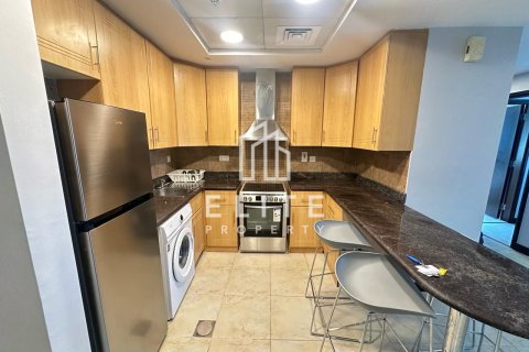 Apartamento en Jumeirah Lake Towers, Dubai, 2 dormitorios, 91 m², № 121678 - foto 2