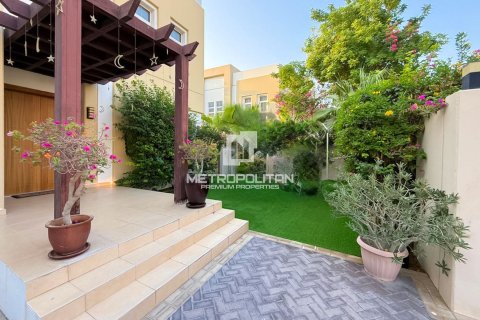 Villa en Mudon, Dubai, 3 dormitorios, 396 m², № 73922 - foto 9