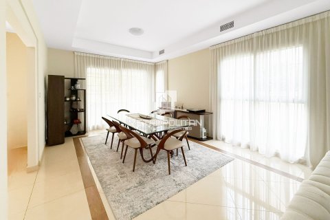 Villa en Mudon, Dubai, 3 dormitorios, 396 m², № 73922 - foto 3