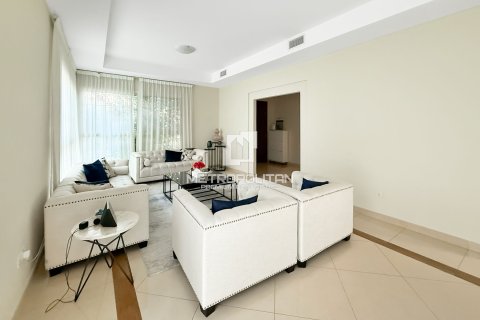 Villa en Mudon, Dubai, 3 dormitorios, 396 m², № 73922 - foto 4