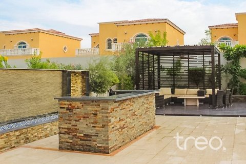 Villa in Legacy, Jumeirah Park, Dubai 5 bedrooms, 797.94 sq.m. № 134586 - photo 19