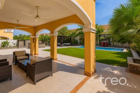 Villa in Legacy, Jumeirah Park, Dubai 5 bedrooms, 797.94 sq.m. № 134586 - photo 20