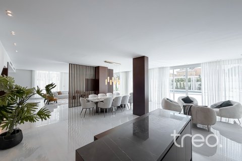 Снять в аренду виллу в Regional, Jumeirah Park, Дубай: 5 спален, 435.62м², № 134590 - фото 20