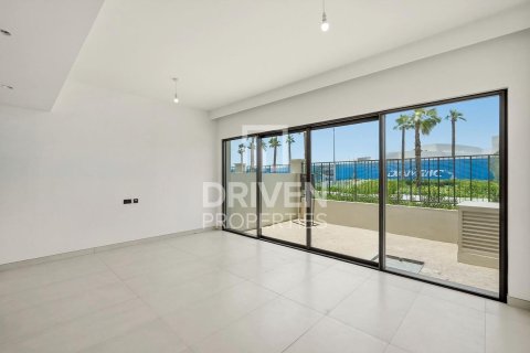 Townhouse in Damac Lagoons, Dubai 4 bedrooms, 144 sq.m. № 140208 - photo 3