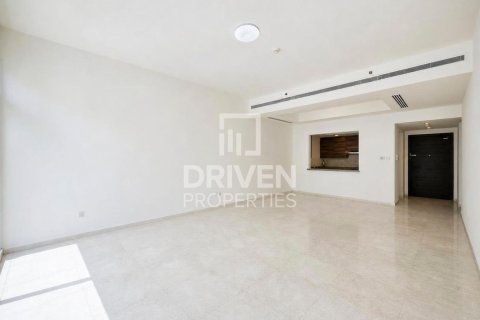 Apartment in Bay Square, Business Bay, Dubai 1 bedroom, 113.81 sq.m. № 140209 - photo 4