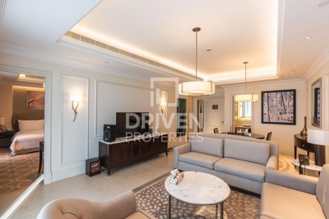 Apartment in Downtown Dubai (Downtown Burj Dubai), Dubai 1 bedroom, 75.62 sq.m. № 140207 - photo 4