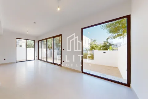 Снять в аренду виллу в Aura, Tilal Al Ghaf, Дубай: 4 спальни, № 69801 - фото 7