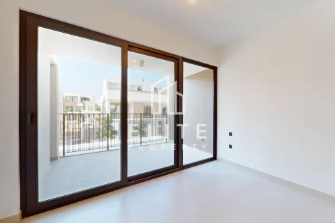 Снять в аренду виллу в Aura, Tilal Al Ghaf, Дубай: 4 спальни, № 69801 - фото 10