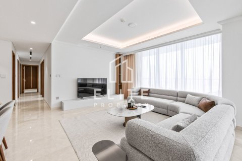 Apartamento en EMAAR Beachfront, Dubai Harbour, Dubai, 3 dormitorios, 171 m², № 69791 - foto 1