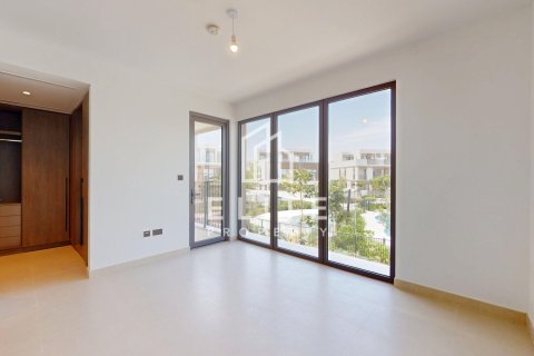 Снять в аренду виллу в Aura, Tilal Al Ghaf, Дубай: 4 спальни, № 69800 - фото 12