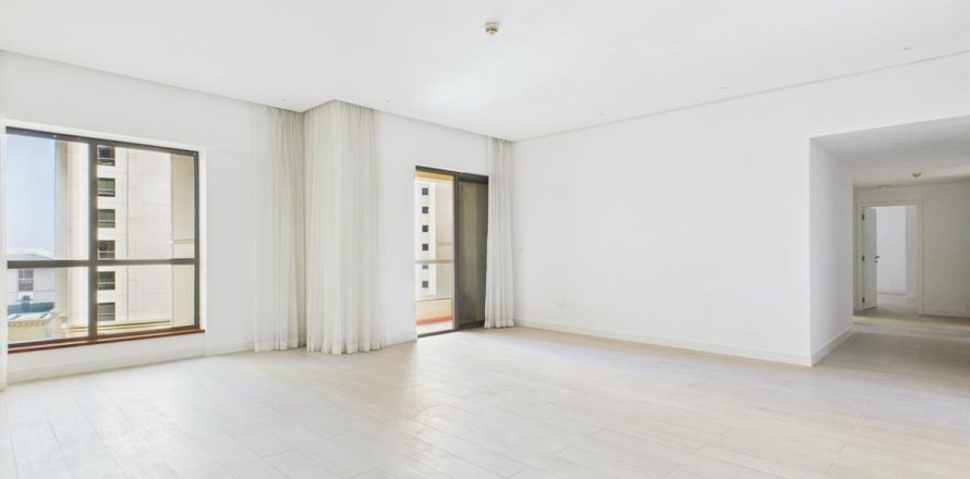 Apartment in Dubai 3 bedrooms, 176.2 sq.m. № 84300