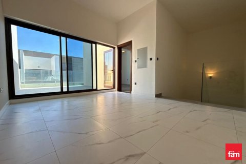 فيلا في دبي 4 غرف نوم, 187.2 م² رقم 84311 - صورة 2