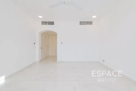 Купить виллу в The Springs, Дубай: 5 спален, 289м², № 122430 - фото 12