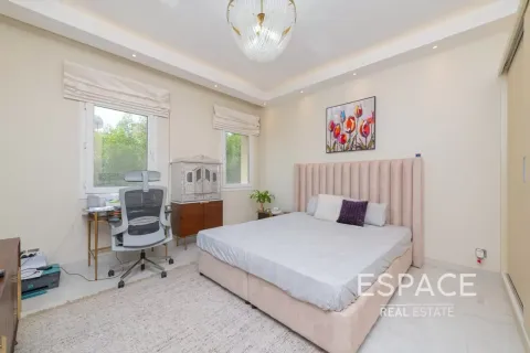 Купить виллу в Palmera 4, Арабиан Ранчес, Дубай: 4 спальни, 287м², № 122447 - фото 15