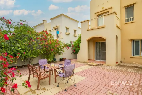 Villa en Springs 15, The Springs, Dubai, 2 dormitorios, 167 m², № 122450 - foto 11