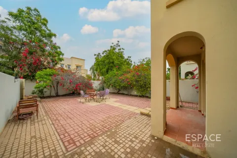 Villa en Springs 15, The Springs, Dubai, 2 dormitorios, 167 m², № 122450 - foto 9