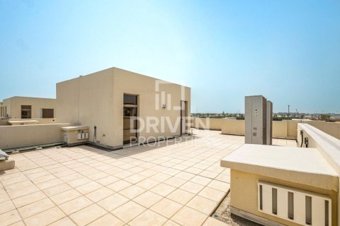Купить таунхаус в Meydan, Дубай: 4 спальни, 392.98м², № 126747 - фото 6