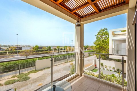 Adosado en Meydan, Dubai, 4 dormitorios, 392.98 m², № 126747