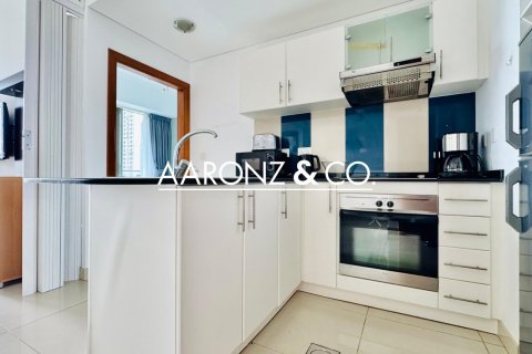 Apartamento en Dubai Marina, Dubai, 1 dormitorio, 83 m², № 100701 - foto 16