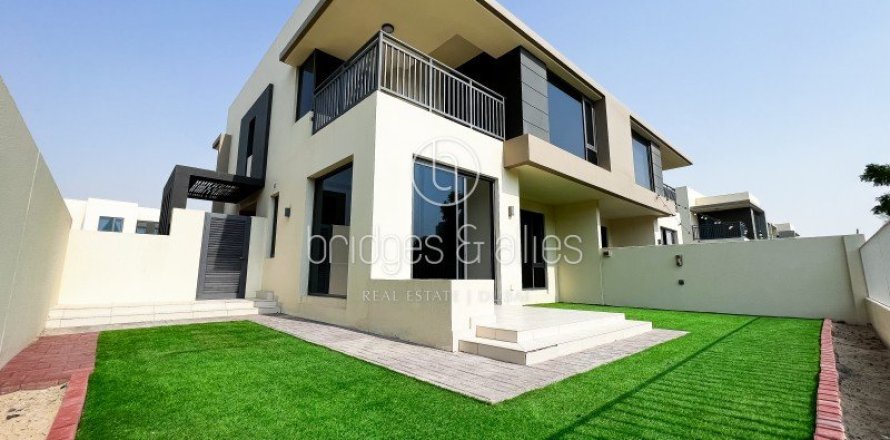 Villa en Dubai Hills Estate, Dubai, 5 dormitorios, 254 m², № 100704