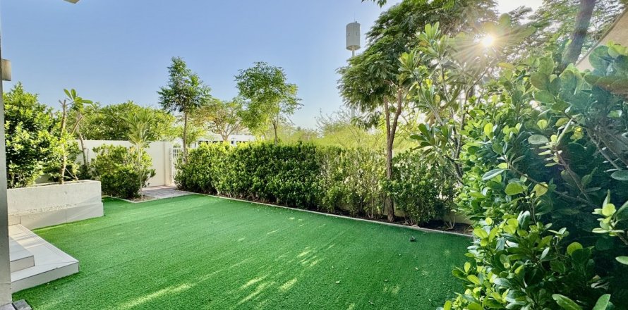 Villa en Dubai Hills Estate, Dubai, 5 dormitorios, 289 m², № 100704