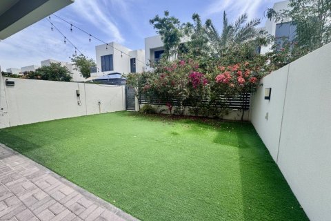 Villa à Dubai Hills Estate, Dubai, 3 chambres, 195 m², № 100705