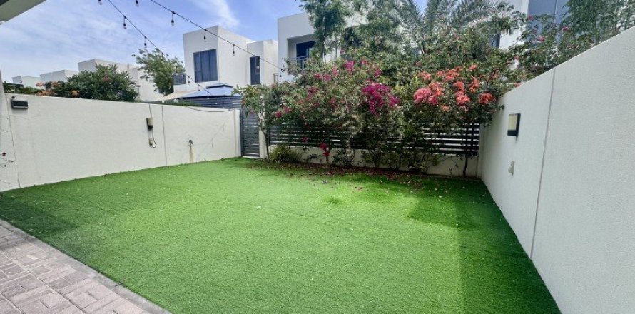 Villa en Dubai Hills Estate, Dubai, 3 dormitorios, 195 m², № 100705