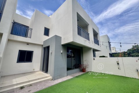 Villa en Dubai Hills Estate, Dubai, 3 dormitorios, 212 m², № 100705 - foto 11