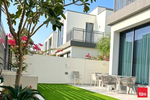 Villa in Dubai Hills Estate, Dubai 4 bedrooms, 270.3 sq.m. № 109140 - photo 8