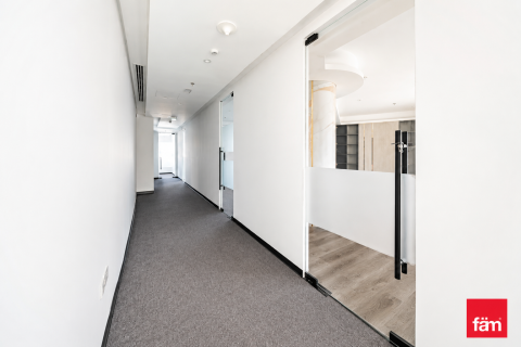 Office in Sheikh Zayed Road, Dubai 217.6 sq.m. № 109143 - photo 6