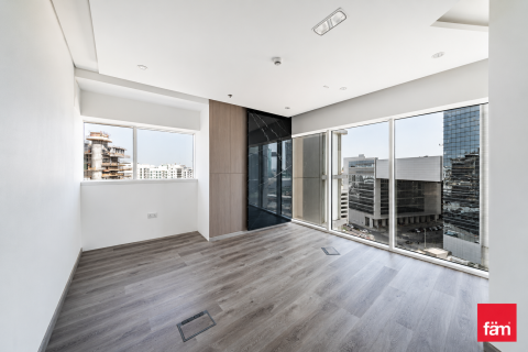 Office in Sheikh Zayed Road, Dubai 217.6 sq.m. № 109143 - photo 2