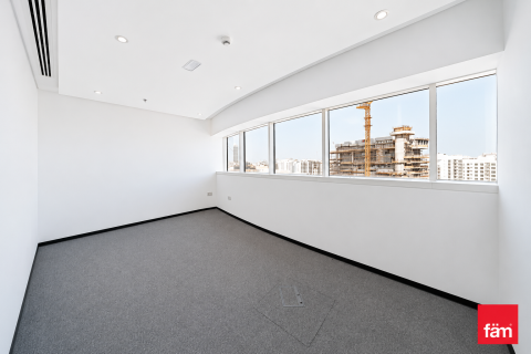 Office in Sheikh Zayed Road, Dubai 217.6 sq.m. № 109143 - photo 7