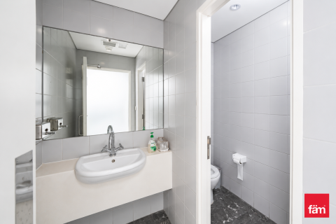 Office in Sheikh Zayed Road, Dubai 217.6 sq.m. № 109143 - photo 18