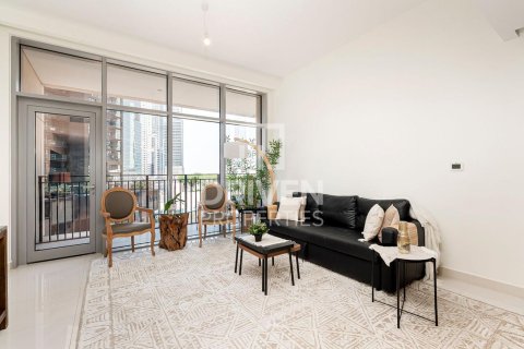 Appartement à BLVD Crescent, Downtown Dubai (Downtown Burj Dubai), Dubai, 1 chambre, 94 m², № 87599 - photo 2