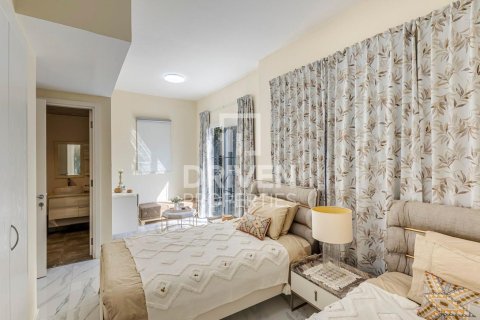 Снять в аренду виллу в The Springs, Дубай: 2 спальни, 212м², № 87598 - фото 2