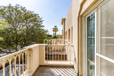 Снять в аренду виллу в The Springs, Дубай: 2 спальни, 212м², № 87598 - фото 18