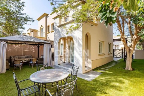 Снять в аренду виллу в The Springs, Дубай: 2 спальни, 212м², № 87598 - фото 14